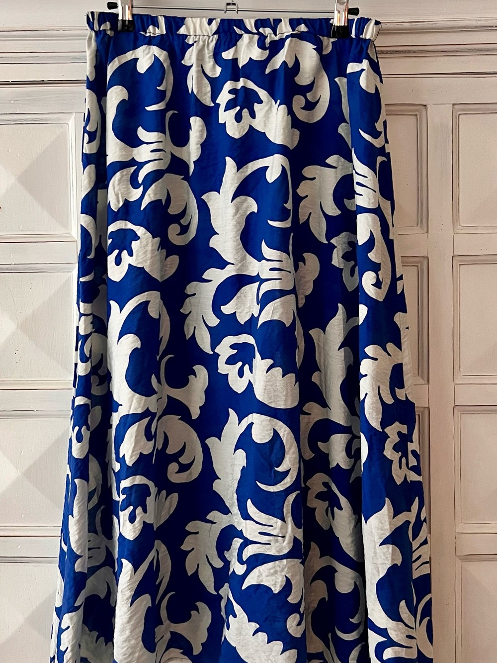 H&M Blue and White Floral Maxi Skirt